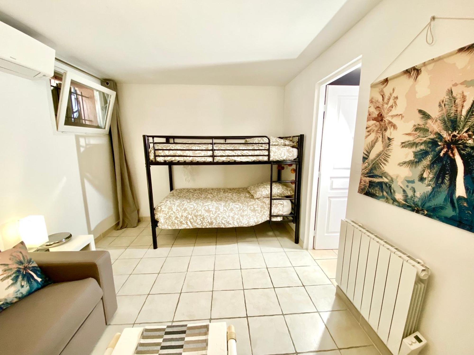 Bed and Breakfast La Vie Est Belle En Provence Tourves Экстерьер фото