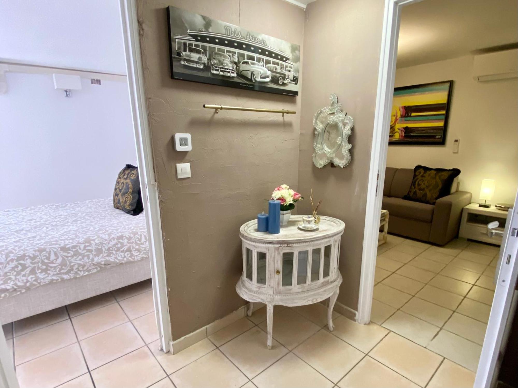 Bed and Breakfast La Vie Est Belle En Provence Tourves Экстерьер фото